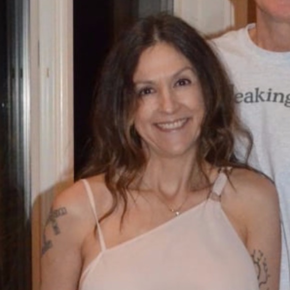 Meet your Posher, Delia - Picture 4 of 4